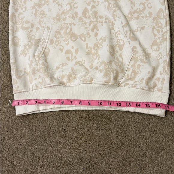 Gymshark White and Cream Patterned Hoodie - Picture 9 of 10